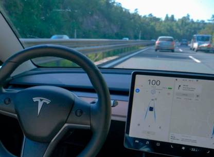 tesla-rappel