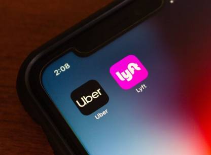 Lyft et Uber : des prix qui varient (grandement) grâce à l’IA