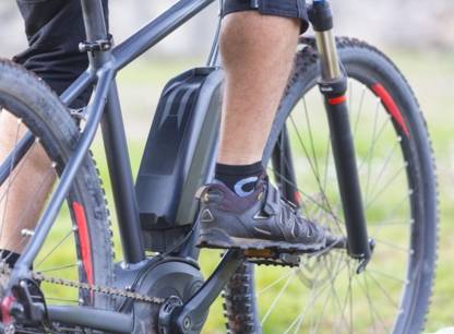 Entretenir la batterie de votre vélo : erreurs à éviter et conseils essentiels