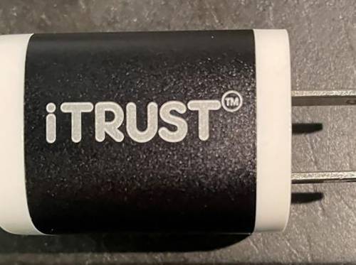 Chargeur USB mural iTrust Real 2.1 A