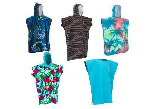 Ponchos de surf pour enfants vendus chez Décathlon
